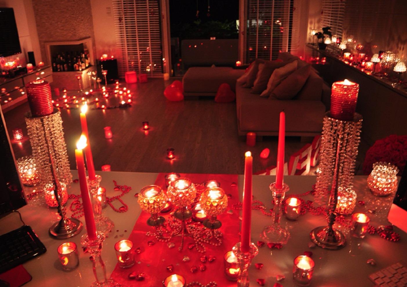 Bayan, Erkek Sevgiliye Sürpriz Doğum Günü Ev Süsleme Paketi